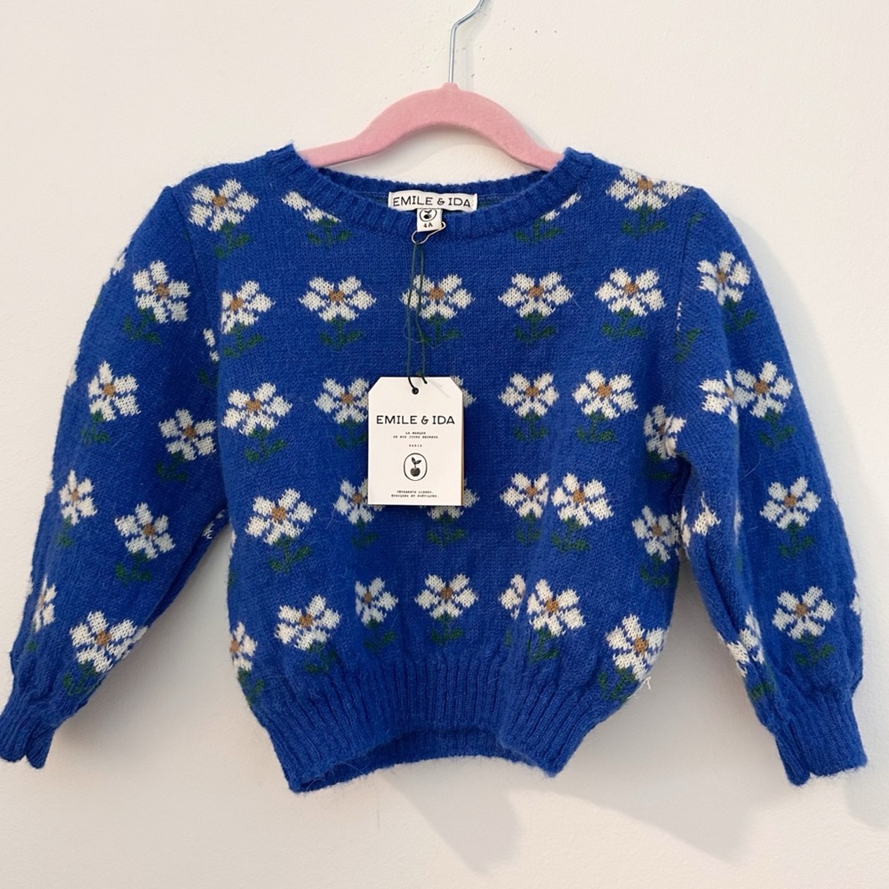 NWT Emile et Ida girls Floral Blue And White Daisy sweater